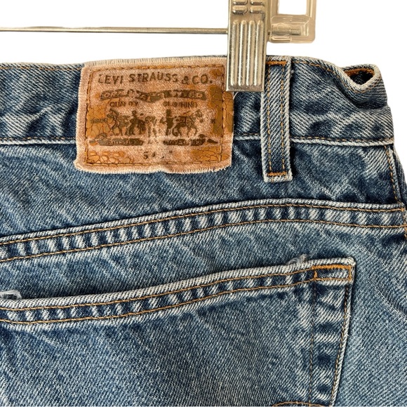 VTG 90’s Men’s Loose Fit Levi’s 38” X 30” - Picture 5 of 8